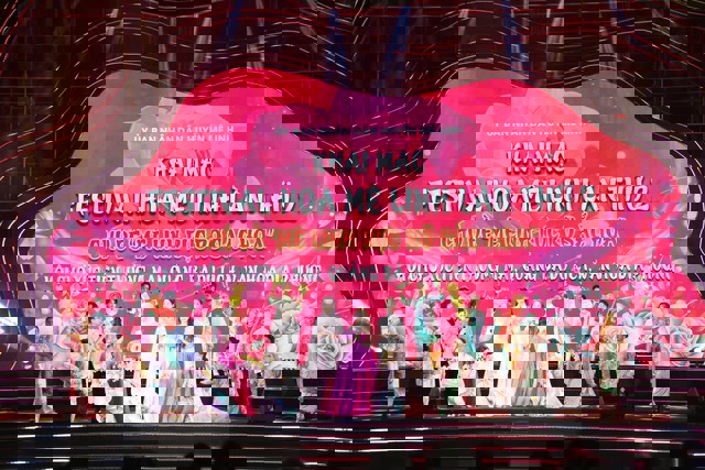 Festival hoa Mê Linh (Hà Nội) lần thứ 2 năm 2024