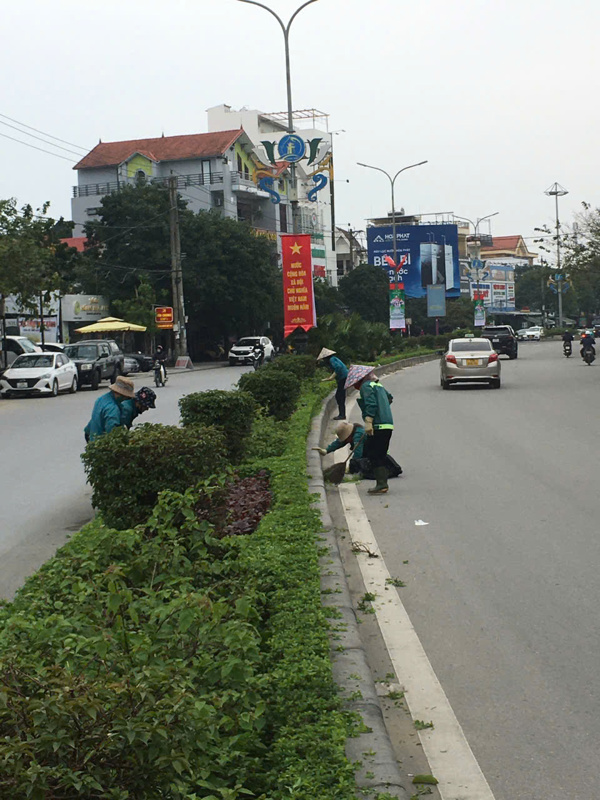 Quảng Bình: Những công nhân trung tâm công viên – cây xanh “làm đẹp” thành phố chào đón năm mới